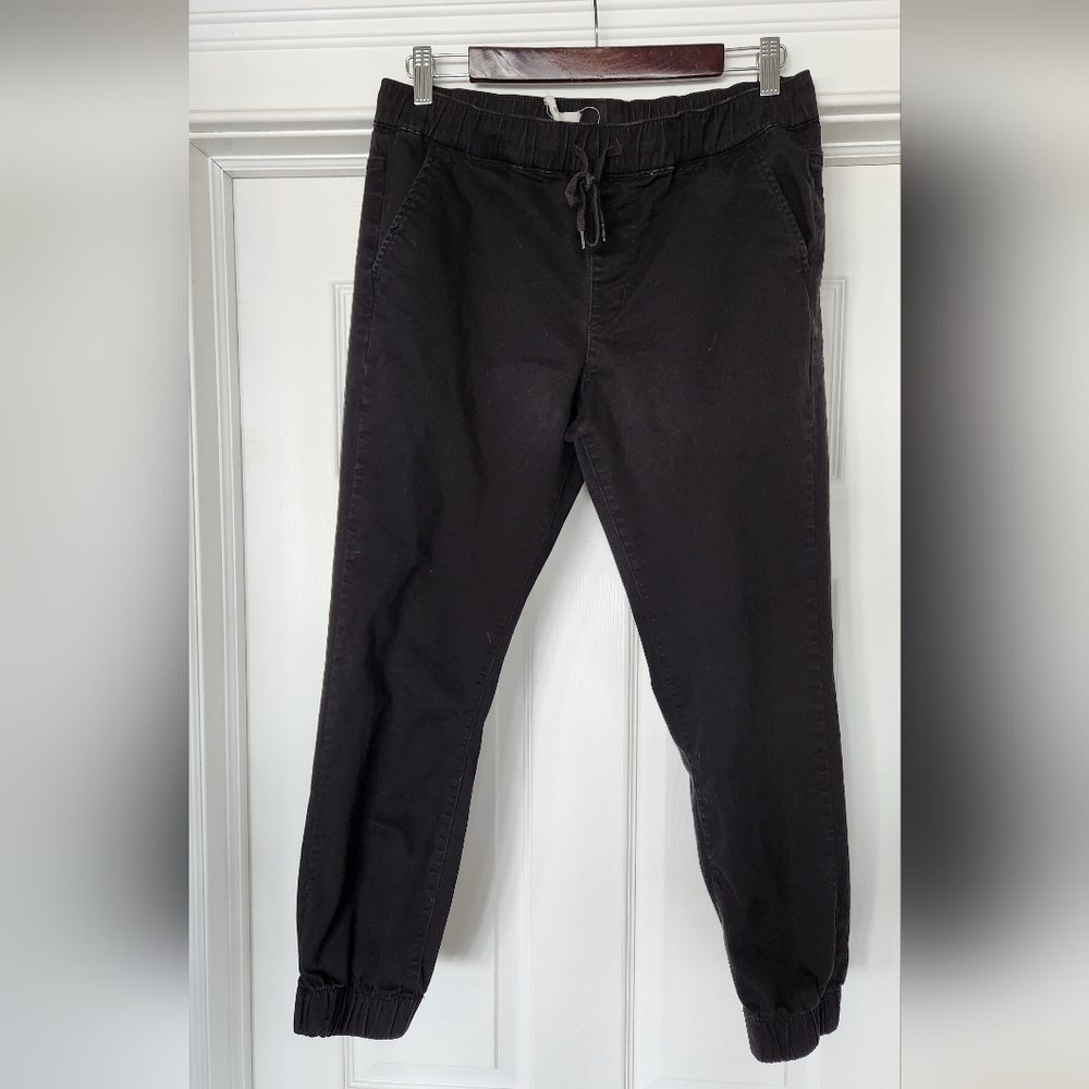 PacSun Black Jogger - Size Medium